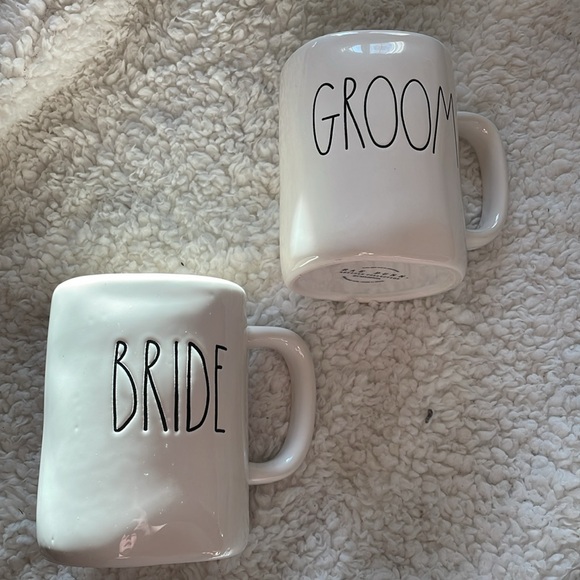 RAE DUNN BRIDE AND GROOM MUG SET - Picture 4 of 4